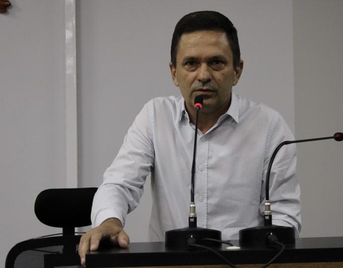 48 dias após acidente, Paulo Vasatta retorna à Câmara de Vereadores de Santa Helena