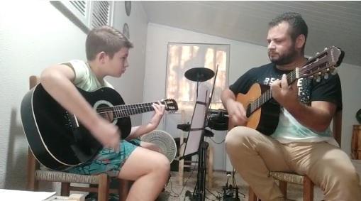 Há um ano a escola Art Cultural vem formando novos músicos em Santa Helena e São José das Palmeiras; matricule-se