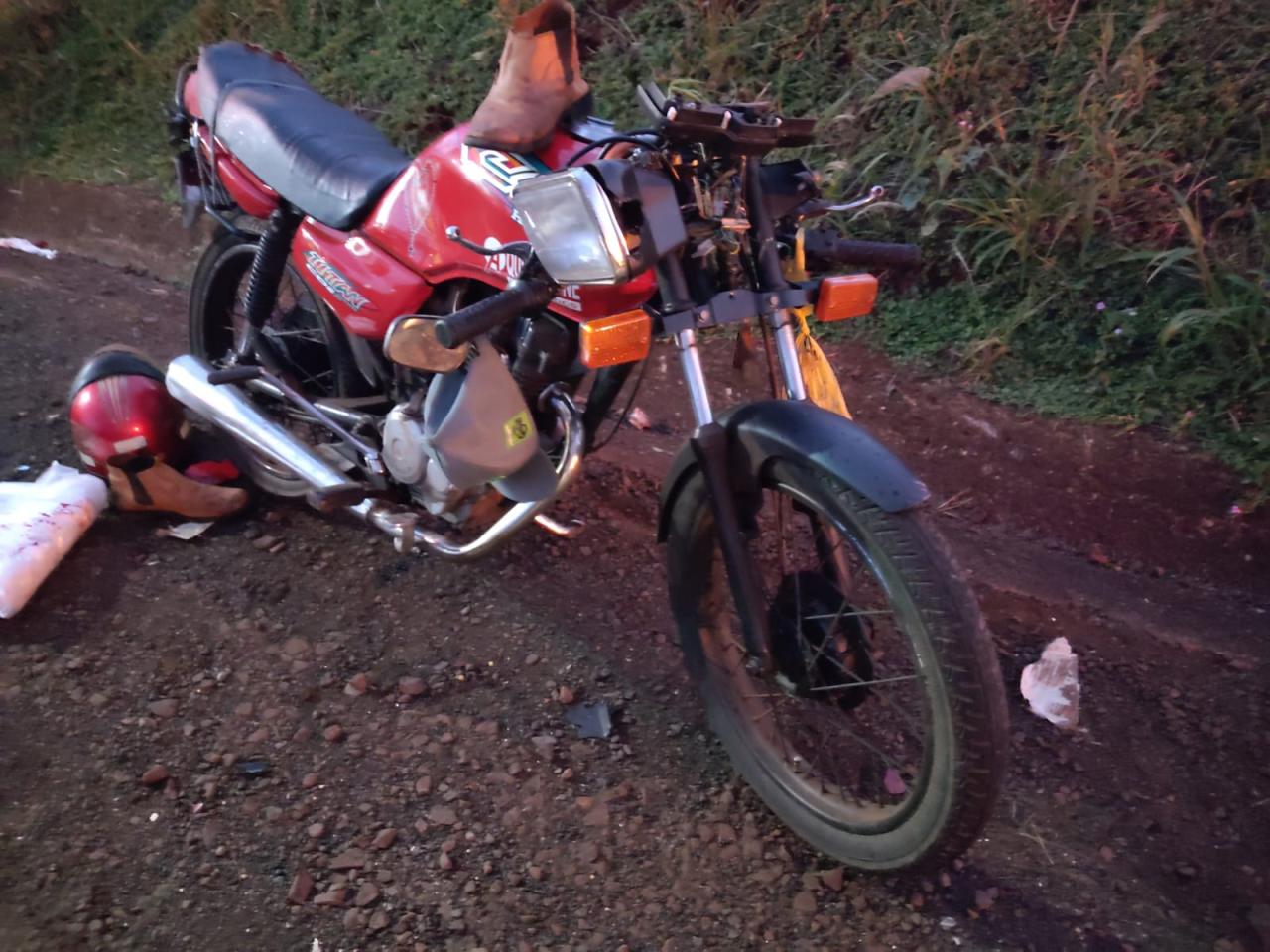 Motociclista morre ao ser atingido por veículo na PR 495, em Santa Helena