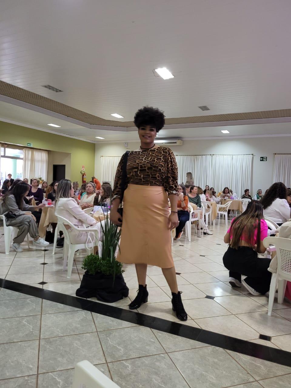 Por Aline Burgath: Café com Moda em Santa Helena esbanja charme e elegância