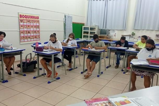 Abertas as matrículas para o segundo semestre da EJA, em Santa Helena