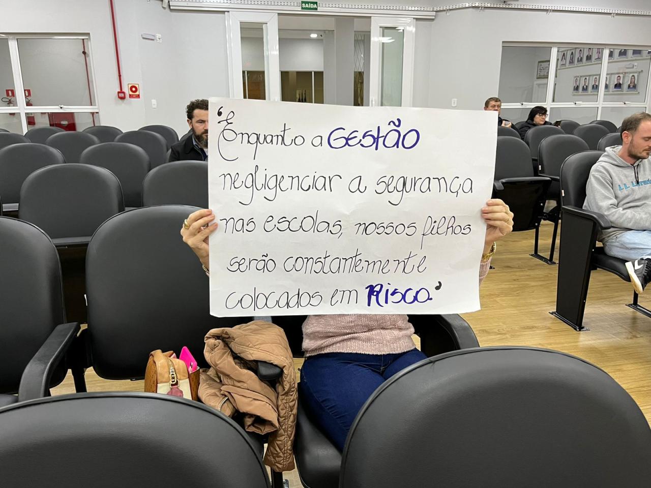 Pais voltam a buscar medidas de segurança em escolas de Santa Helena