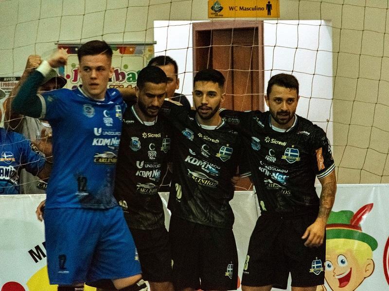 Santa Helena Futsal enfrenta Maringá em busca do topo da tabela no Campeonato Paranaense de Futsal - Série Prata