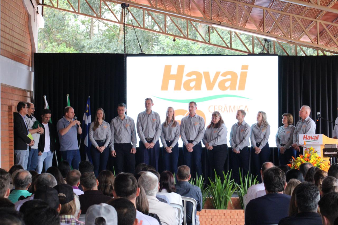 Cerâmica Havai celebra 60 anos de tradição, pioneirismo e exemplo em sucessão familiar