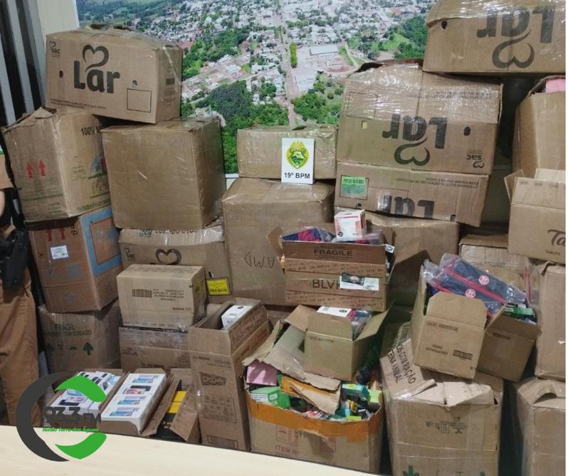 Polícia Militar de Diamante do Oeste apreende grande quantidade de celulares e produtos para tabacaria