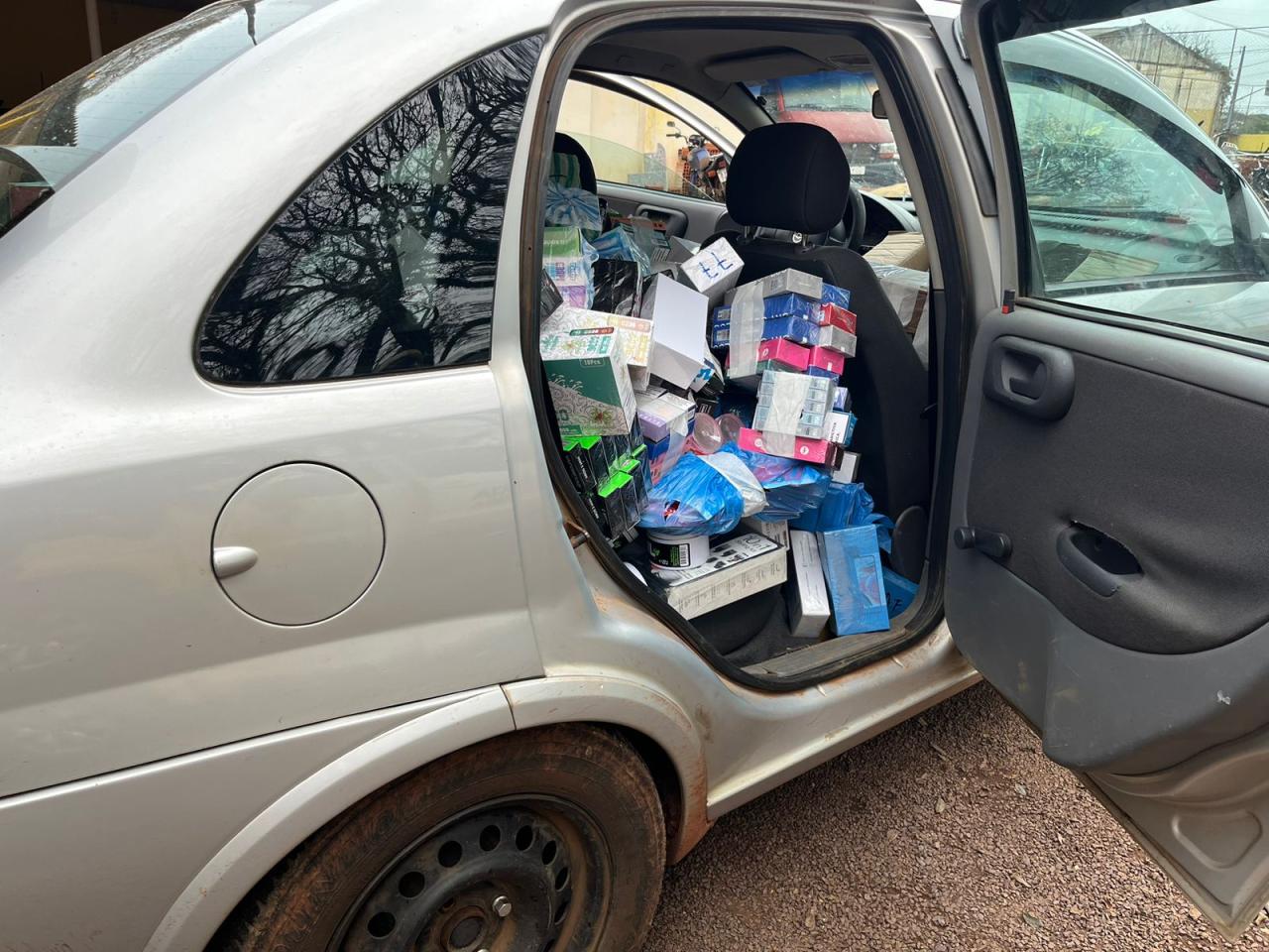 Polícia Rodoviária de Santa Helena apreende veículo com produtos oriundos do Paraguai