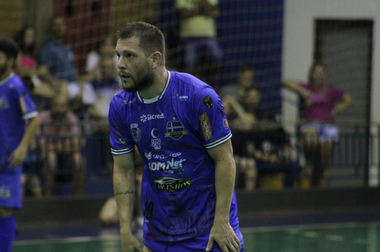 Santa Helena Futsal vence o Ampére e se isola na liderança do grupo na Copa União