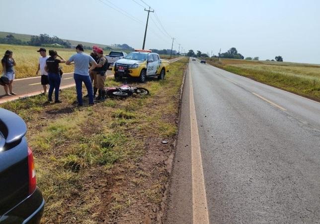 Motociclista fica ferido após sofrer queda na PR-495 em Santa Helena