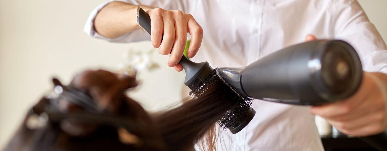 Programa Qualifica Santa Helena abrirá inscrições para o curso “Escova e Modelagem dos Cabelos”