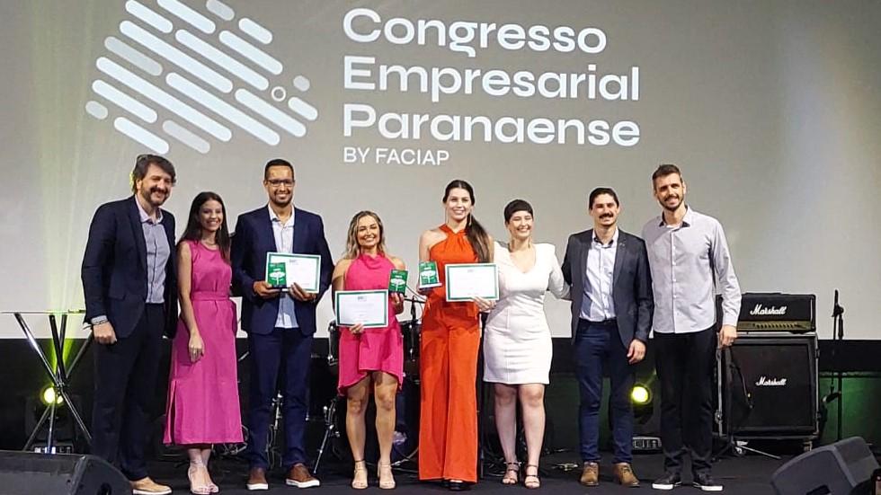 Cojem de Santa Helena é certificado com Selo Araucária em congresso empresarial