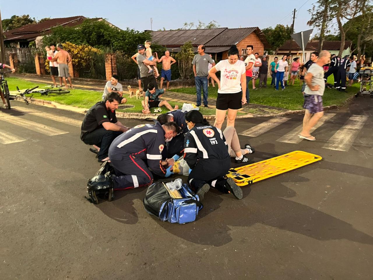 Colisão envolvendo duas motos deixa quatro pessoas feridas em Santa Helena