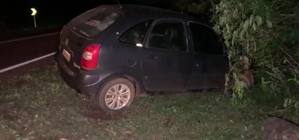 Jovem que se dirigia para Santa Helena se envolve em acidente na PR 180