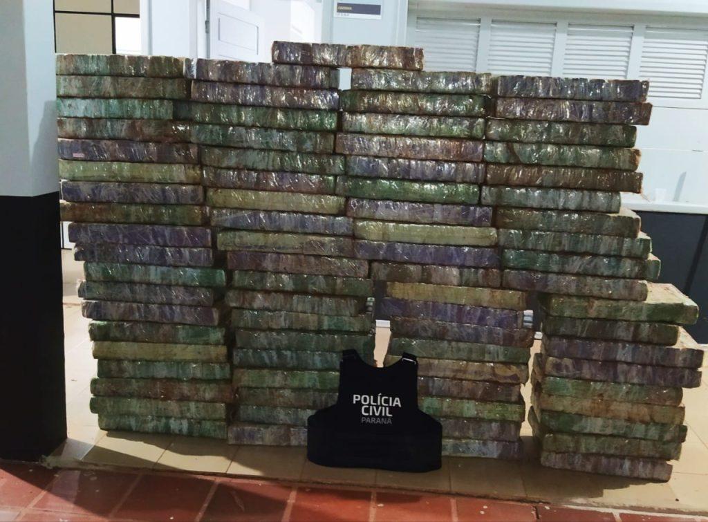 Polícia Civil aprende mais de uma tonelada de droga em Missal e recupera veículo