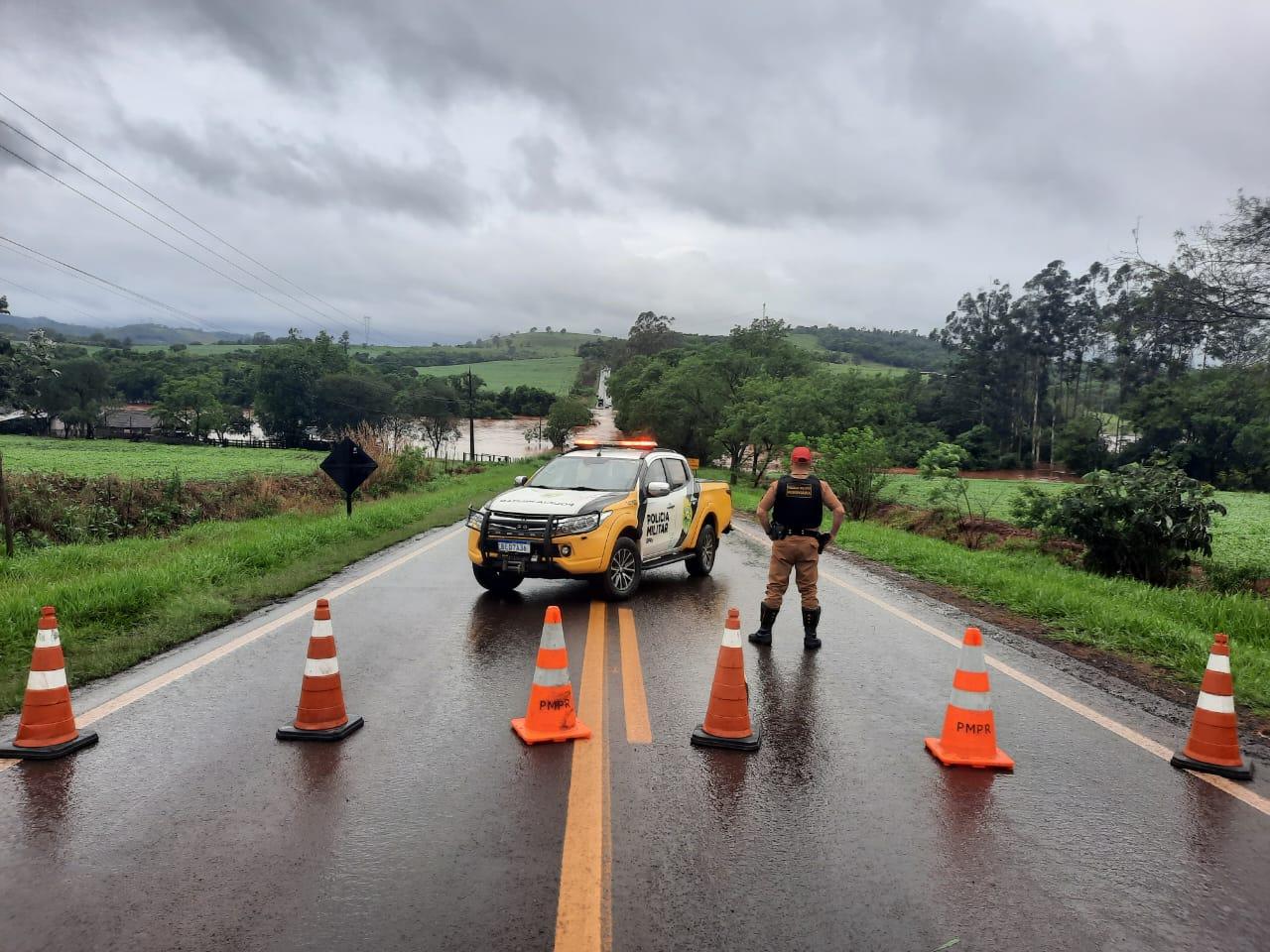 Subtenente Edson Bottini, atualiza situação da rodovia PR 495, entre Missal e Medianeira e reforça orientações