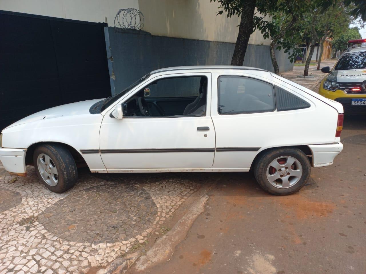 Veículo furtado é recuperado em Santa Helena pela Polícia Militar
