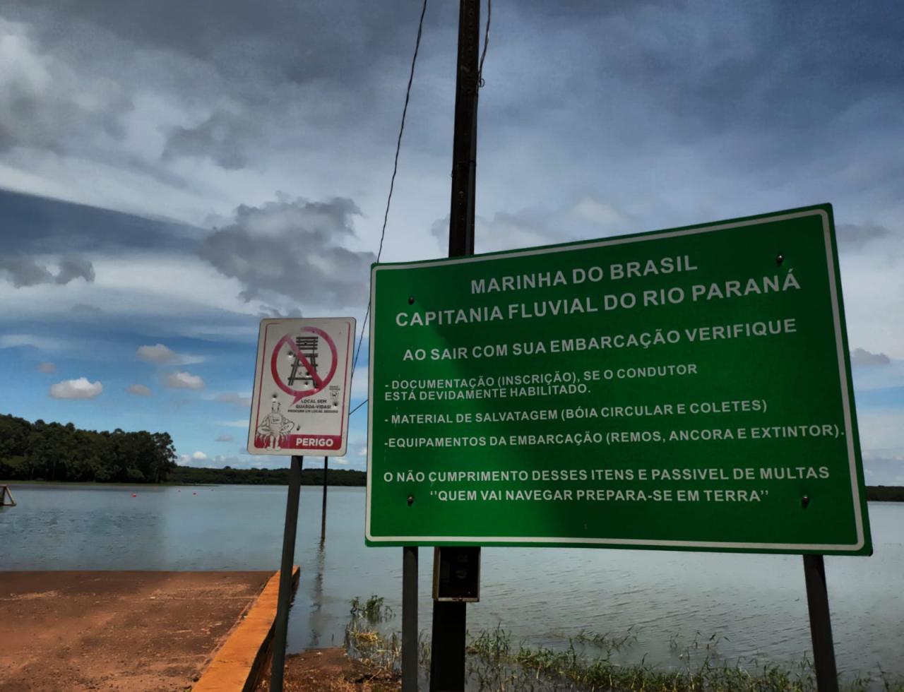 Banhistas devem se atentar e não permanecer em rampa de acesso a barcos na praia de Santa Helena