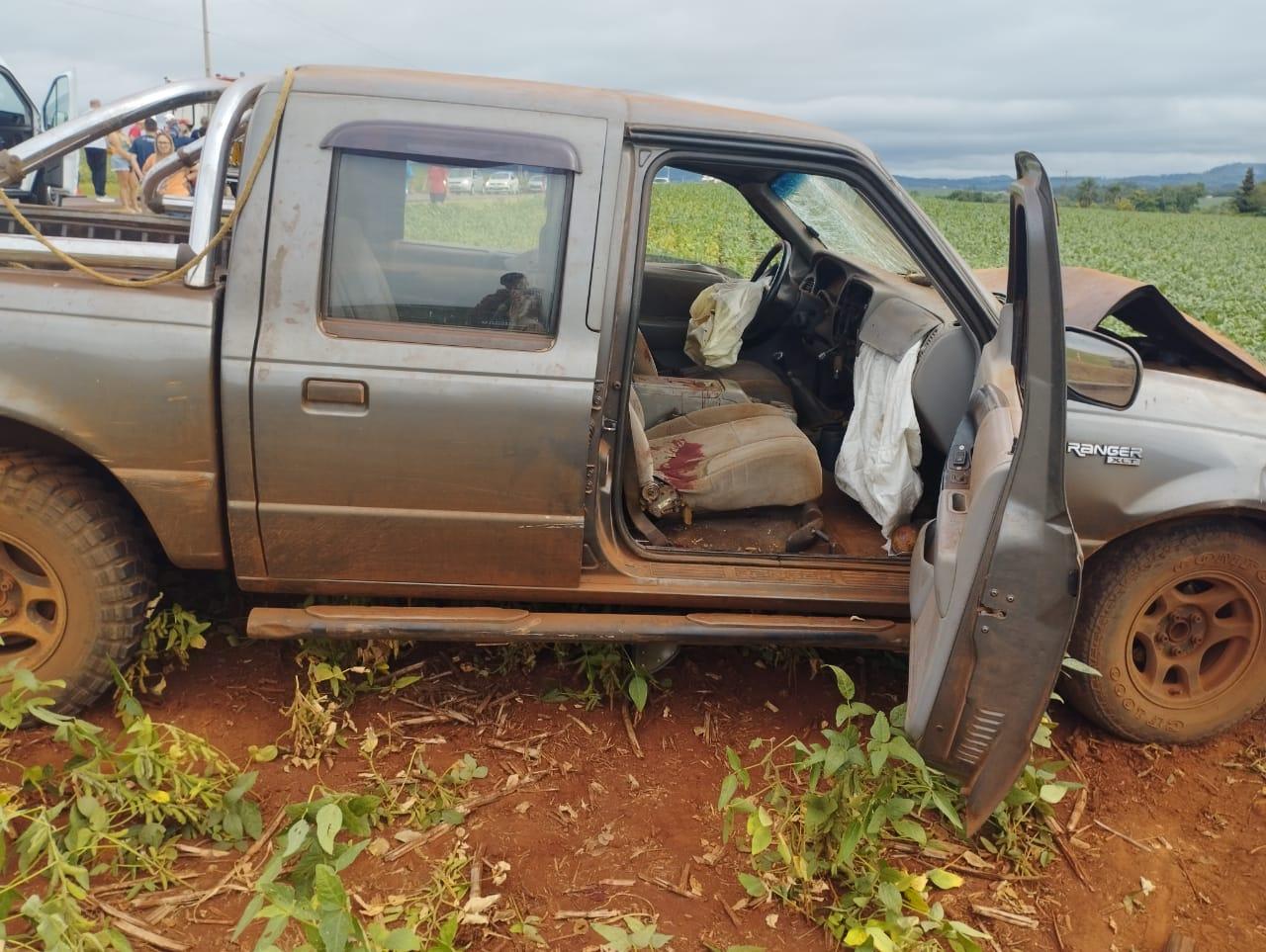 Grave acidente é registrado na PR 495, na entrada de Entre Rios do Oeste