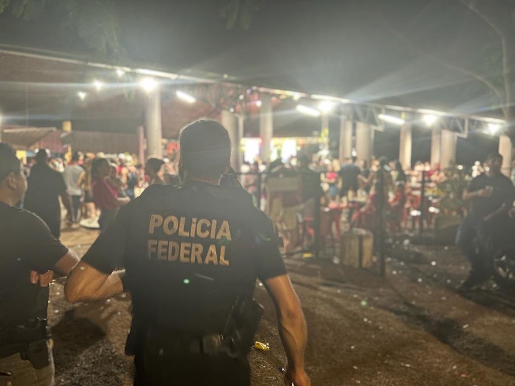 PF reforça fiscalização de segurança privada em Santa Helena e Entre Rios do Oeste