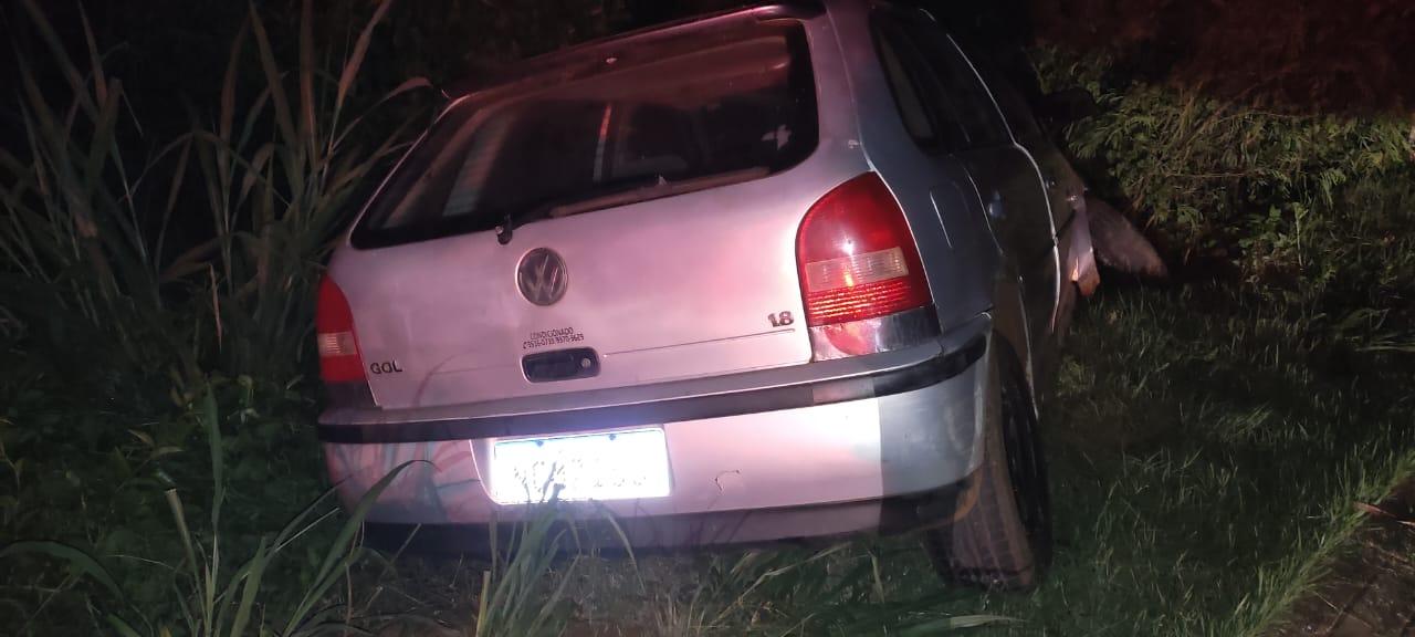Após acidente, veiculo é abandonado na 'Curva do Ogregon' em Santa Helena