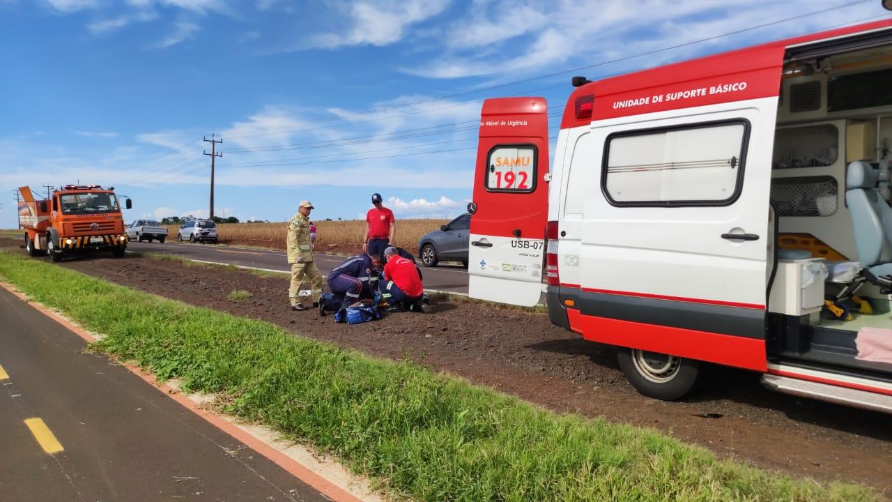 Homem fica ferido em queda de moto na PR 488 em Santa Helena