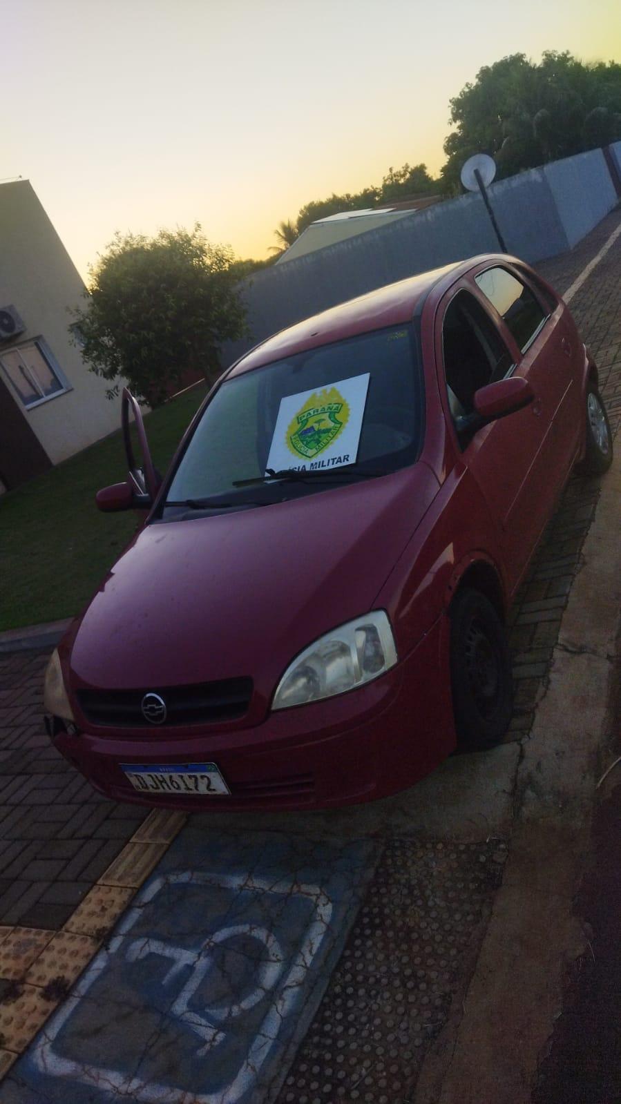 Polícia Militar recupera em São José das Palmeiras veículo roubado e prende dois homens
