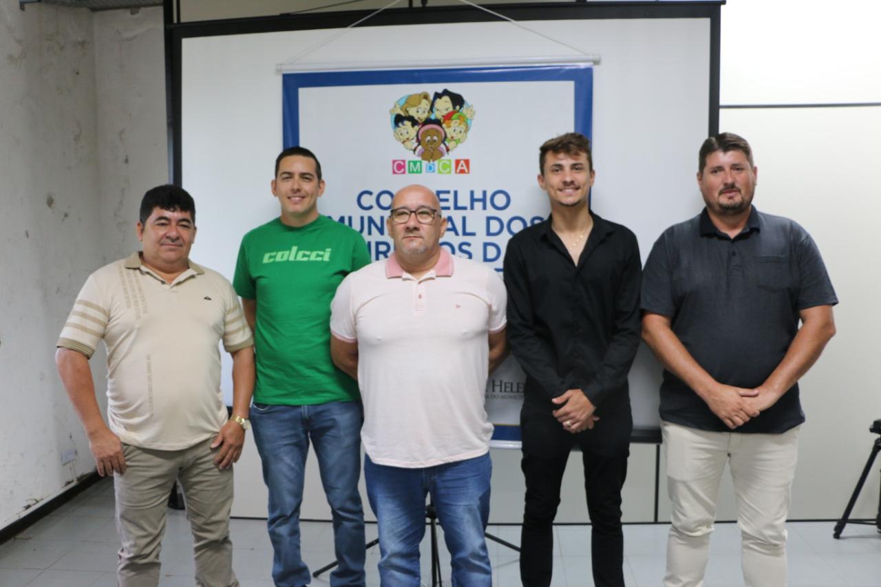 Posse dos novos conselheiros tutelares de Santa Helena, reúne autoridades dos três poderes 