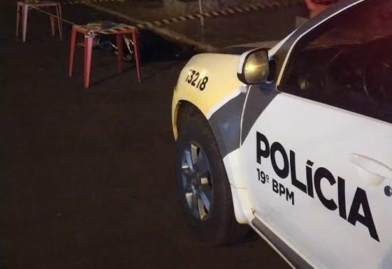 Homem é morto a tiros em bar de São José das Palmeiras