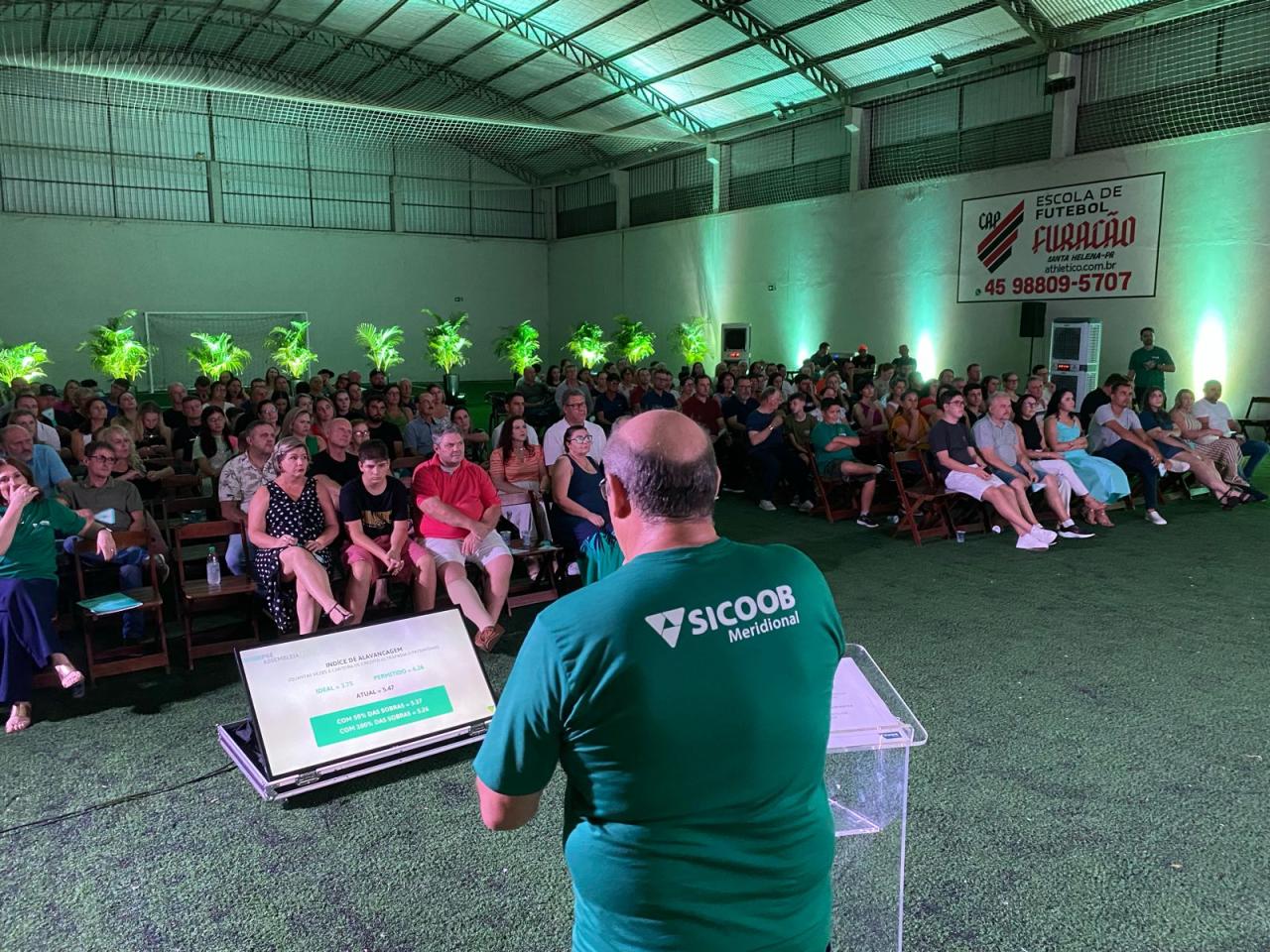 Sicoob Meridional reúne cooperados de Santa Helena em pré-assembleia