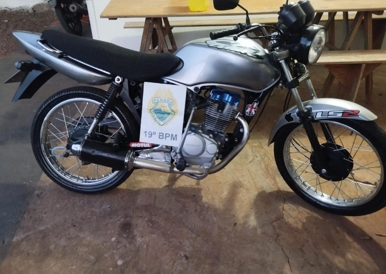 Motocicleta adulterada é apreendida pela Polícia Militar de Entre Rios do Oeste