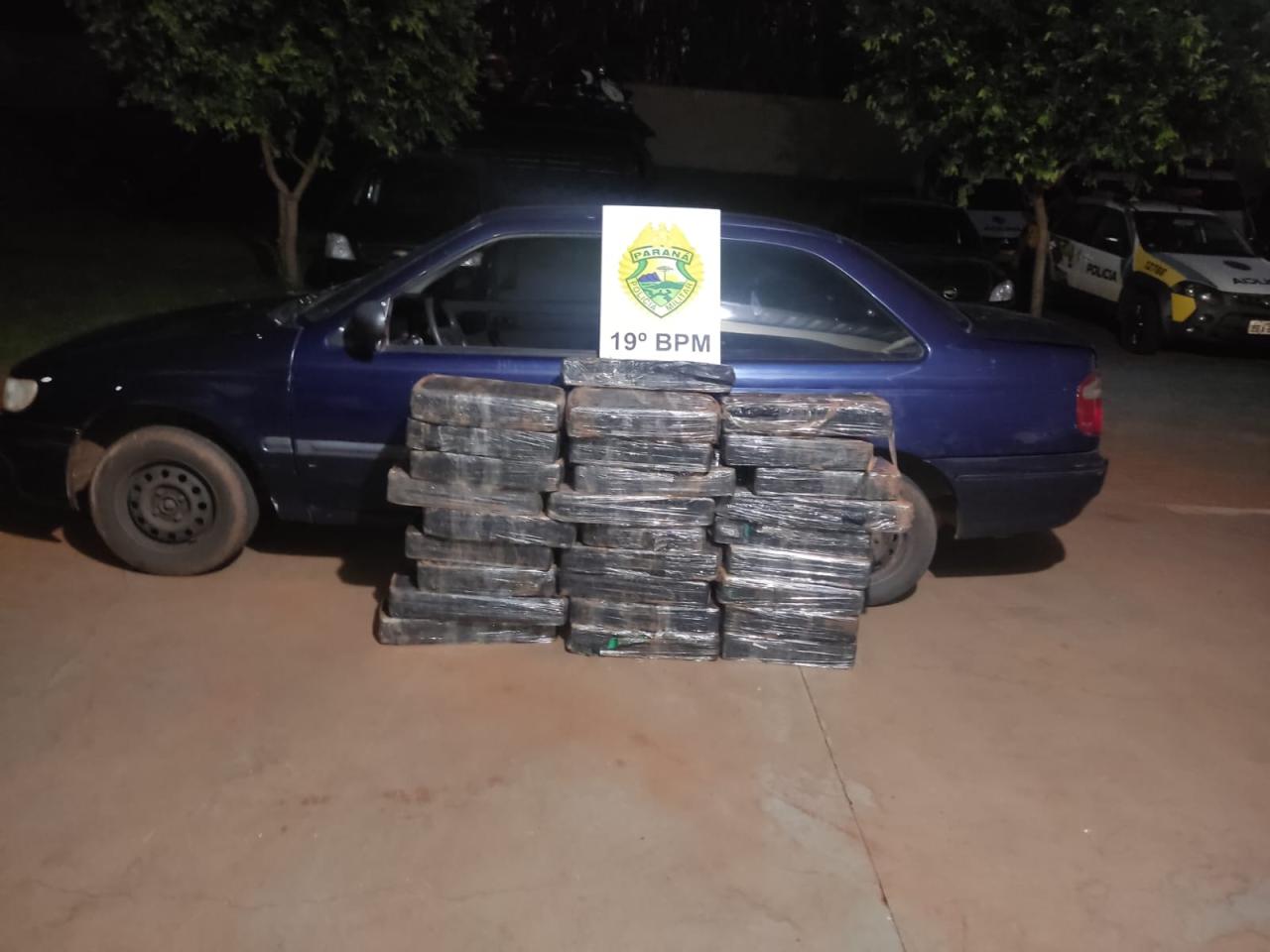 Polícia Militar apreende veículo com 256 quilos de droga em Santa Helena