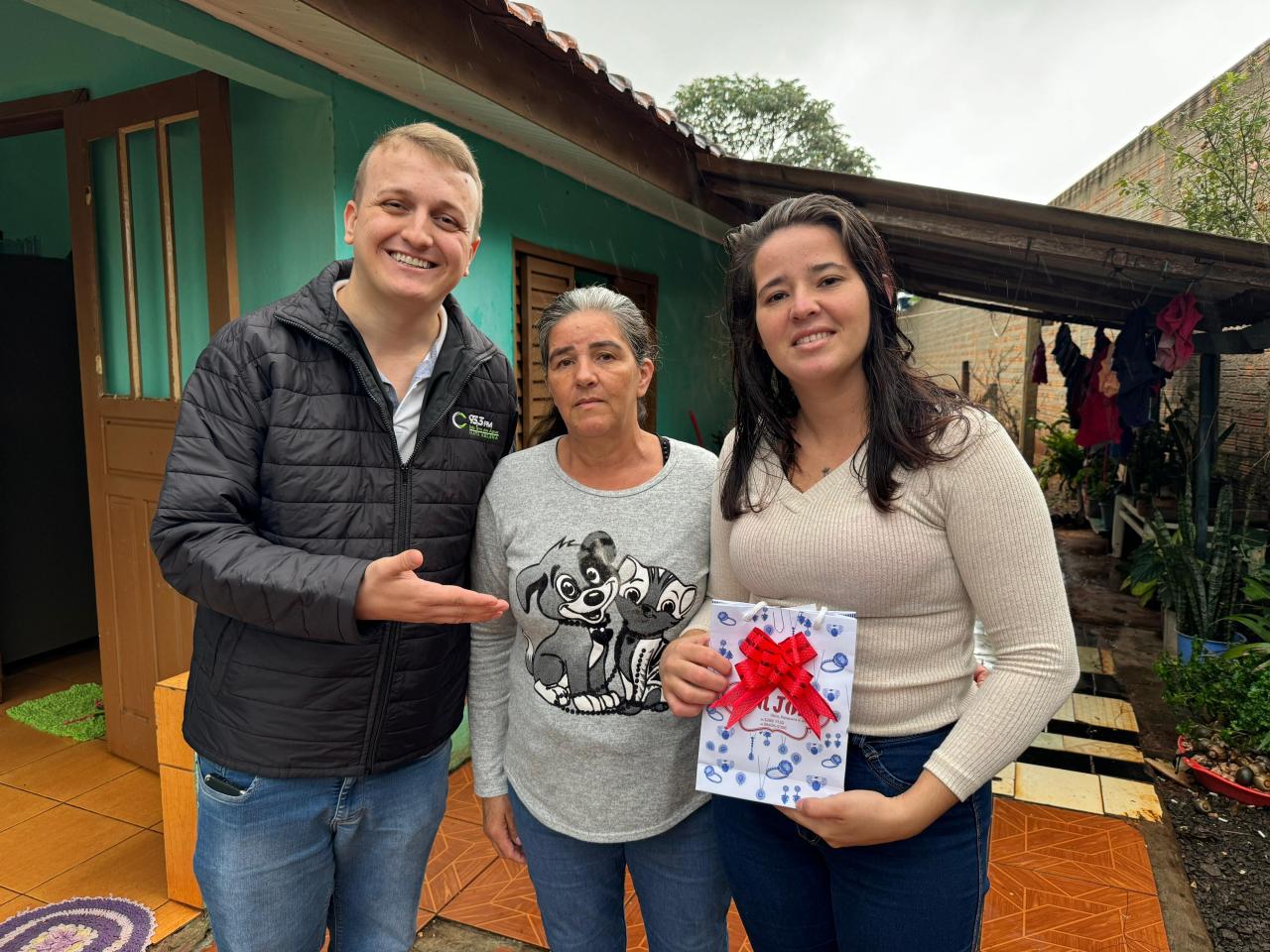 Dias das Mães foi celebrado com sorteios de prêmios na rádio Costa Oeste FM em Santa Helena