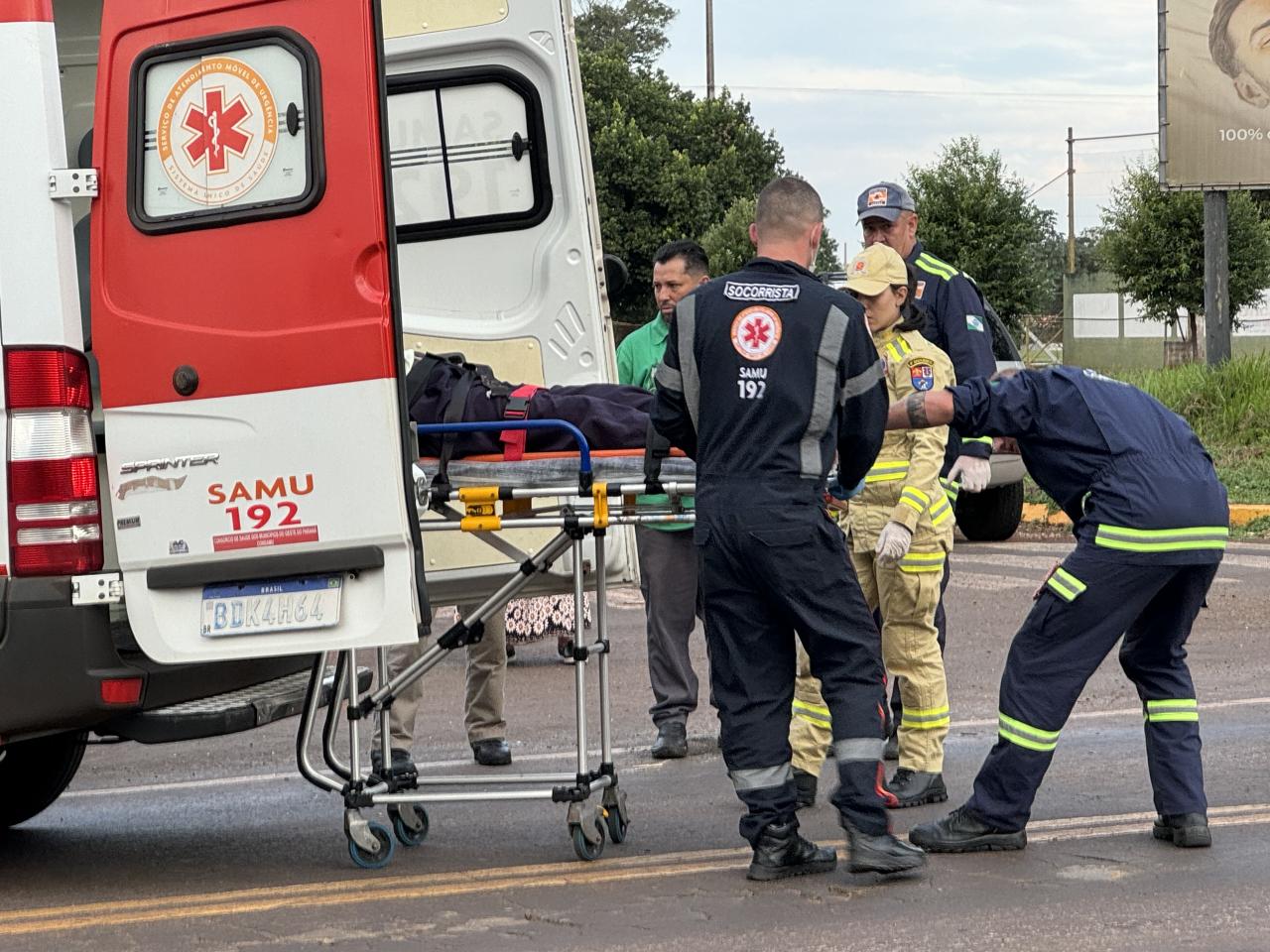 Homem é atropelado e veículo foge do local em Santa Helena