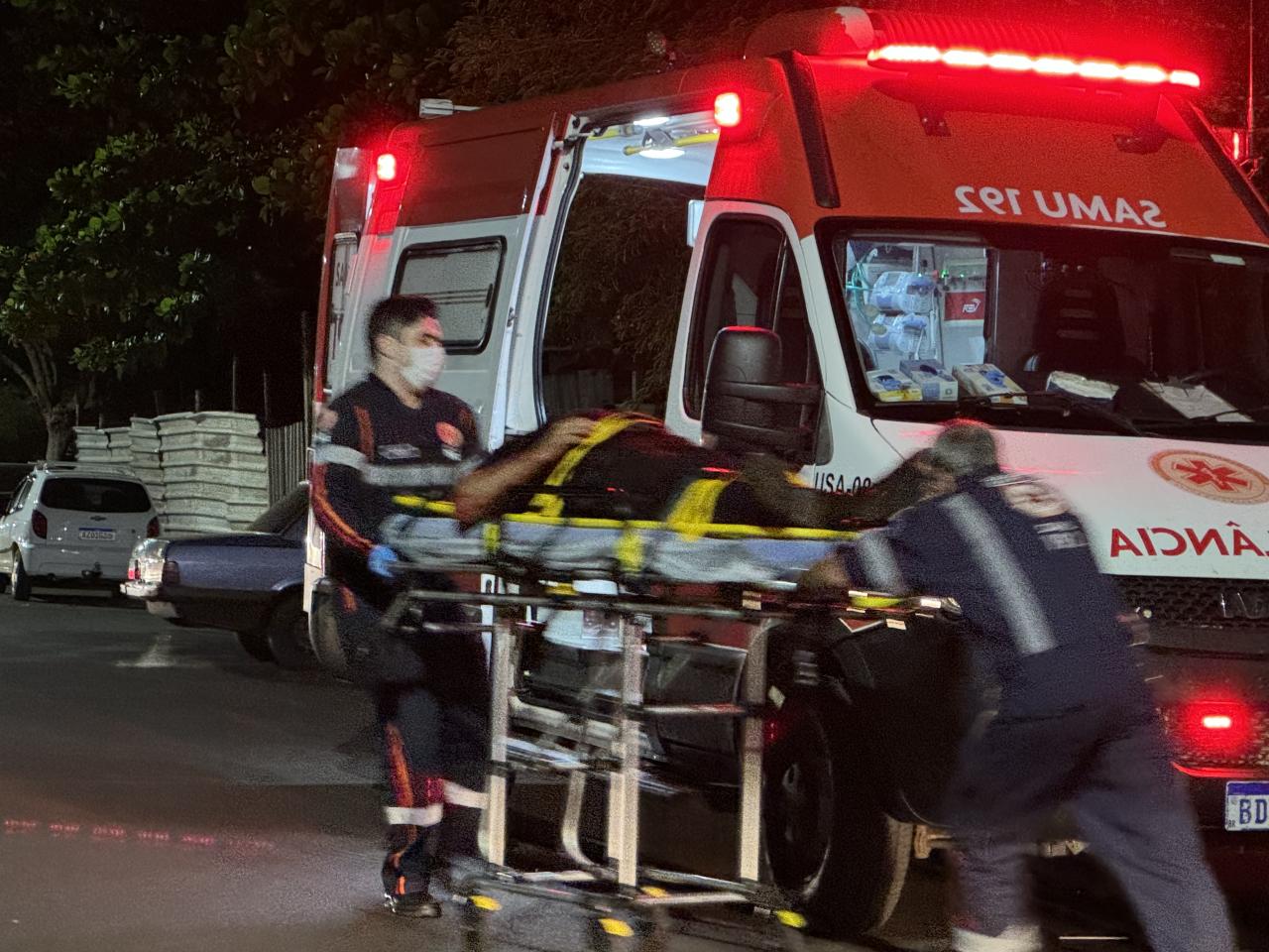 Um morre e dois ficam feridos em Santa Helena após homens passarem atirando