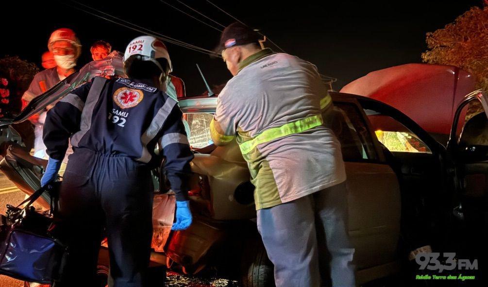 Grave acidente deixa duas pessoas feridas na PR 317 em Santa Helena