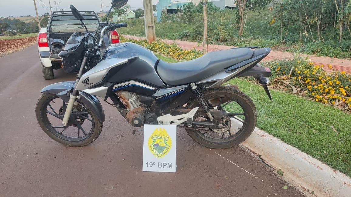 PM de Entre Rios do Oeste recupera motocicleta furtada em Pato Bragado