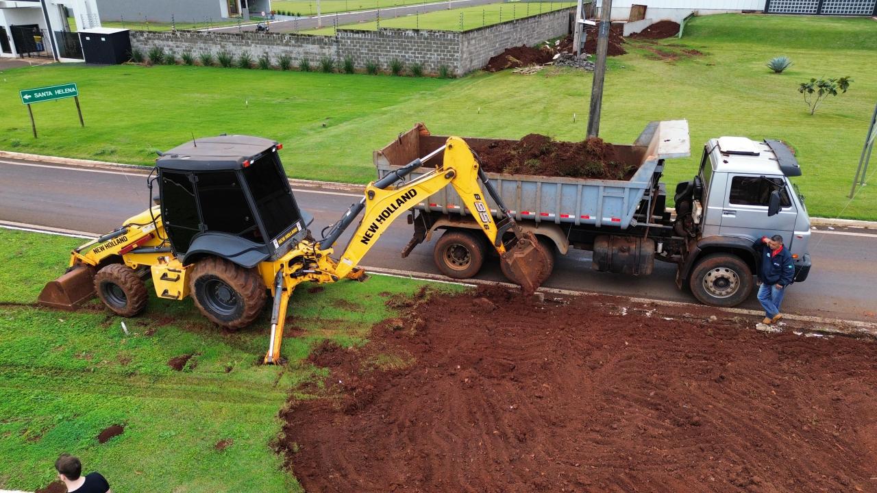 Iniciam obras de revitalização do novo trevo de acesso à Santa Helena
