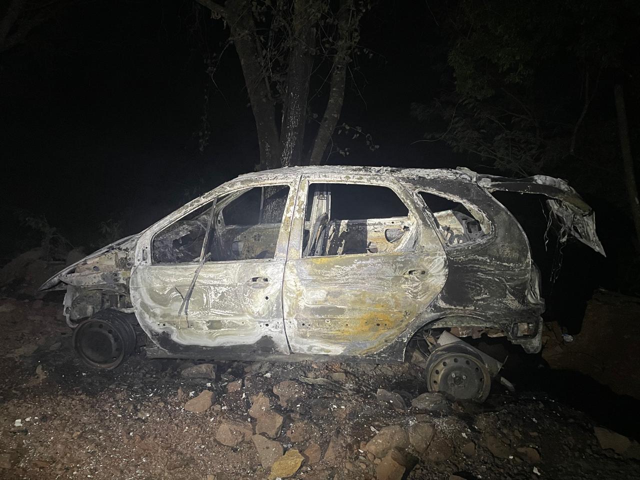 Veículo pega fogo após acidente com feridos em Santa Helena