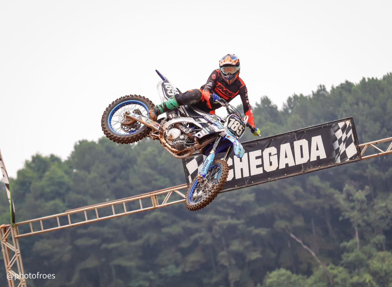 Competidores de todo o Brasil estarão em Santa Helena para etapa paranaense de motocross