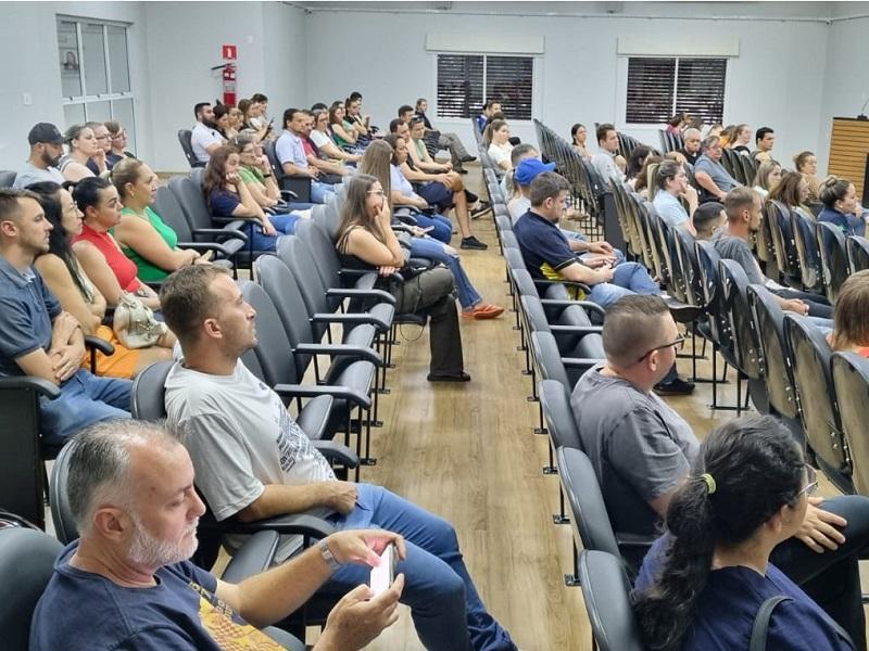 Fórum Eleitoral promove treinamento para mesários de Santa Helena, Diamante do Oeste e Entre Rios do Oeste
