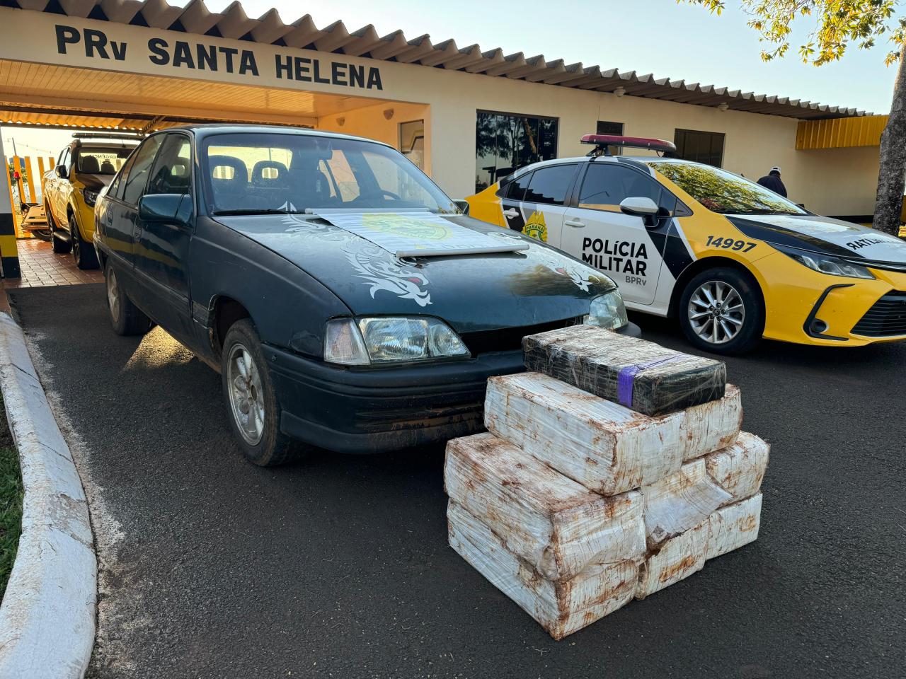 Polícia Rodoviária apreende veículo e droga entre Santa Helena e São José