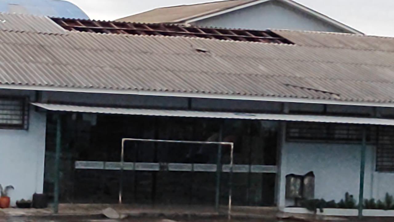 Chuvas e ventos fortes causam prejuízos em distrito de Santa Helena