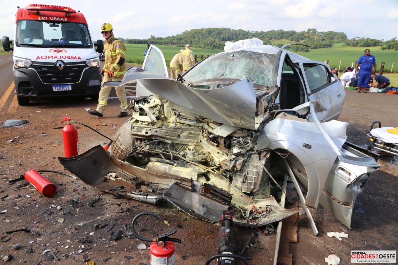 Trabalhador morre e vários ficam feridos na PR 495, em Itaipulândia