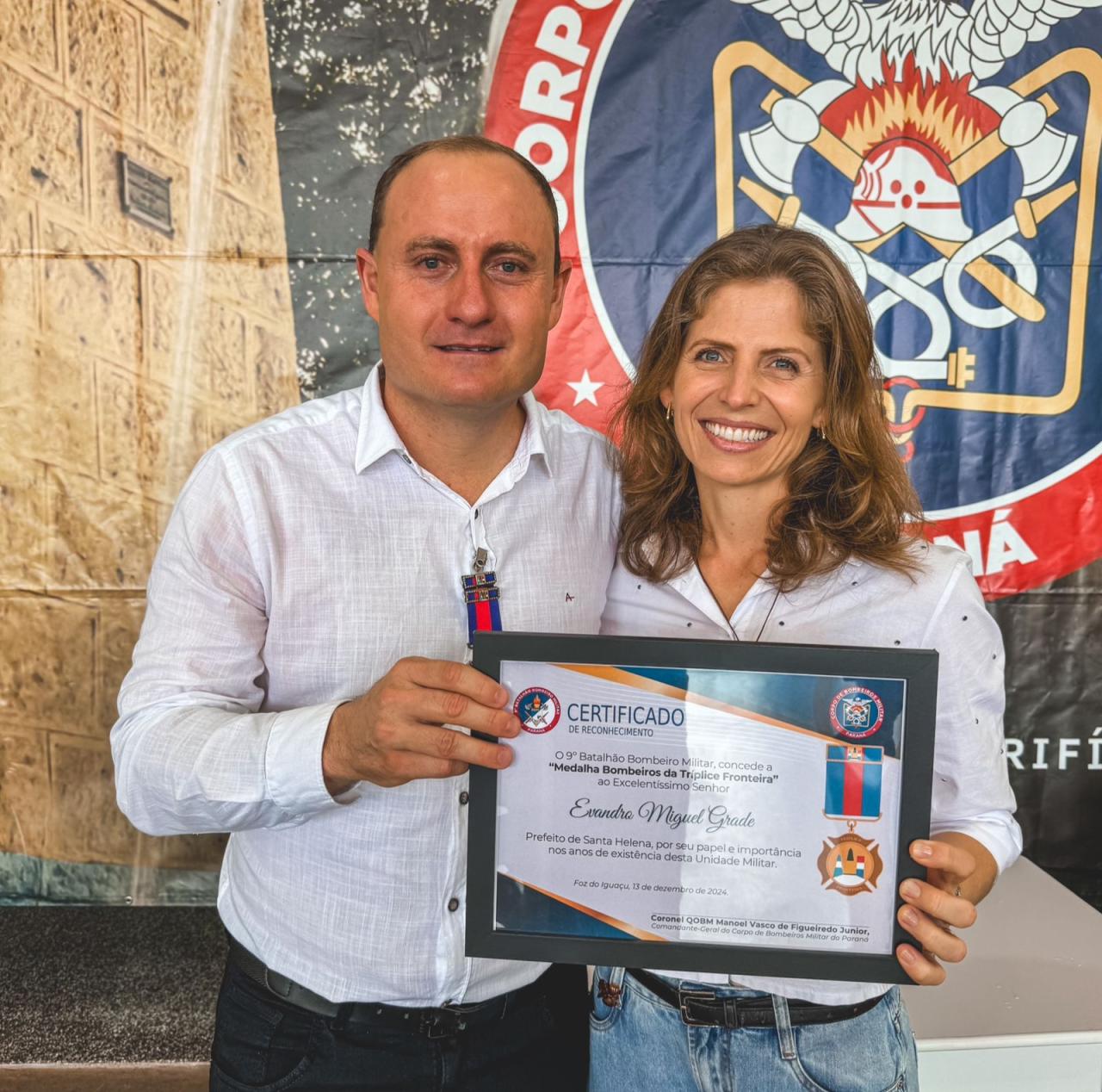 Prefeito Zado recebe 'Medalha Bombeiros da Tríplice Fronteira' durante solenidade em Santa Helena
