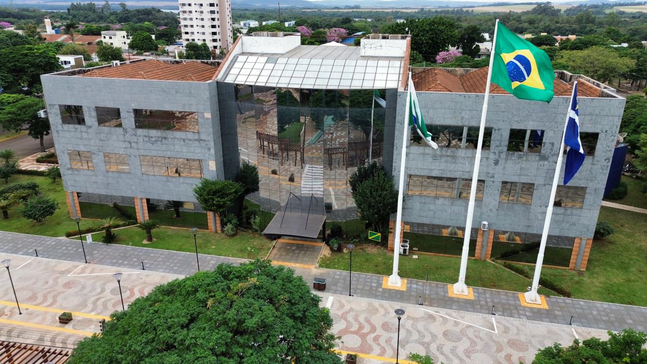 Dinho nomeia três novos secretários em Santa Helena
