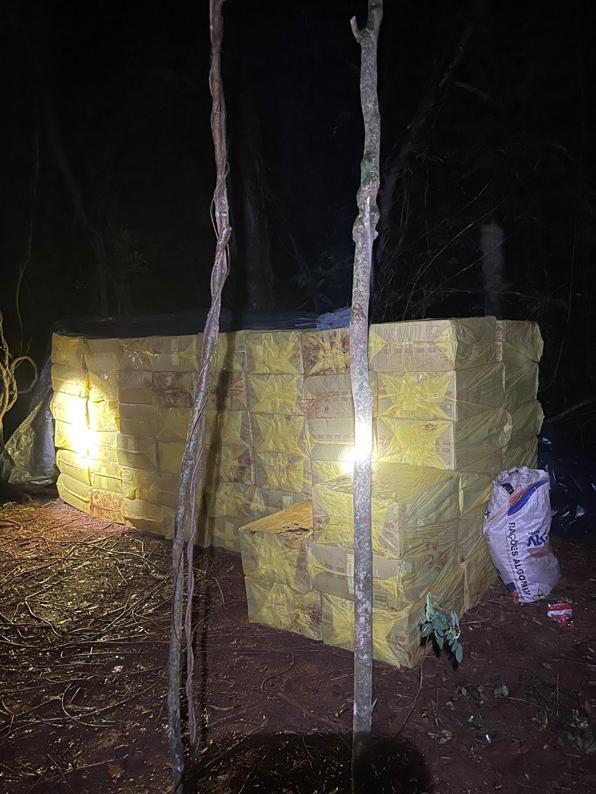 Polícia Federal apreende caixas de cigarros em Itaipulândia