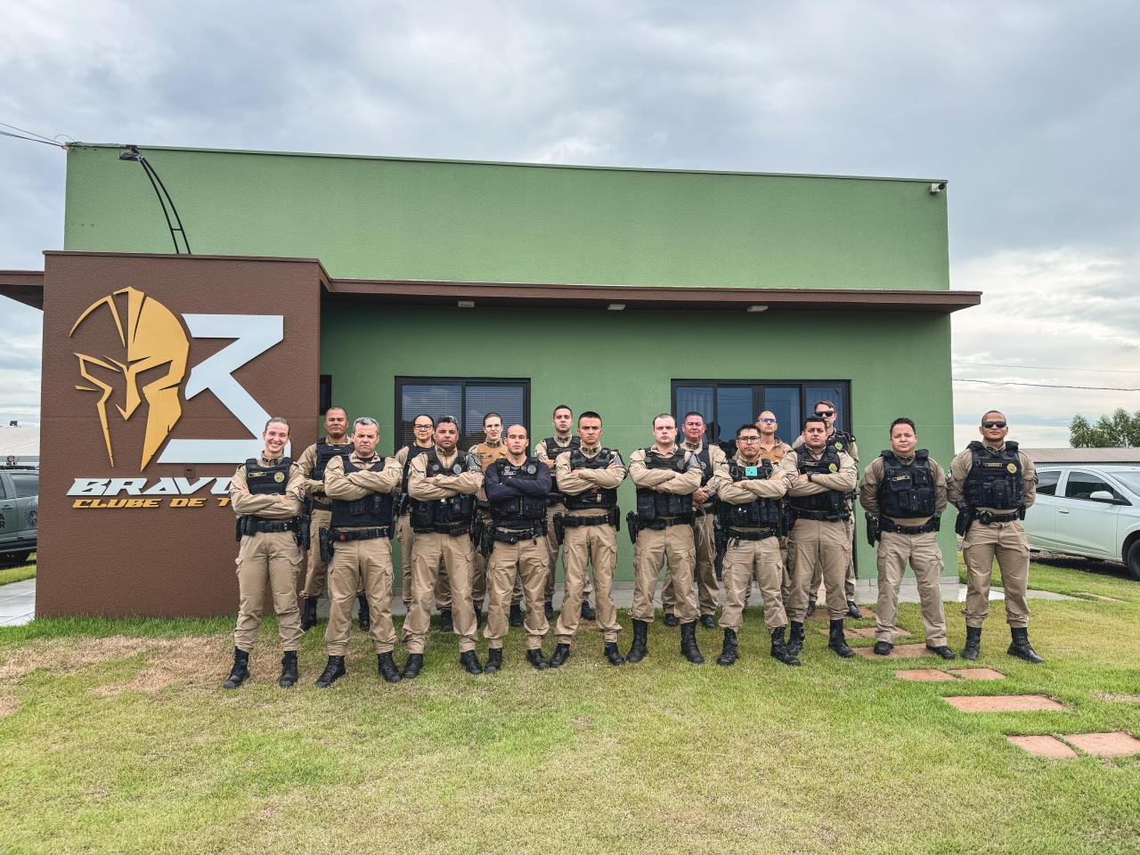 Policiais da 3ª Cia de Santa Helena recebem treinamento de APH e testes com pistolas