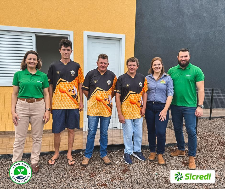 Com nova agroindústria, produção de mel deixa de ser hobby e se torna principal fonte de renda da Família Holdefer