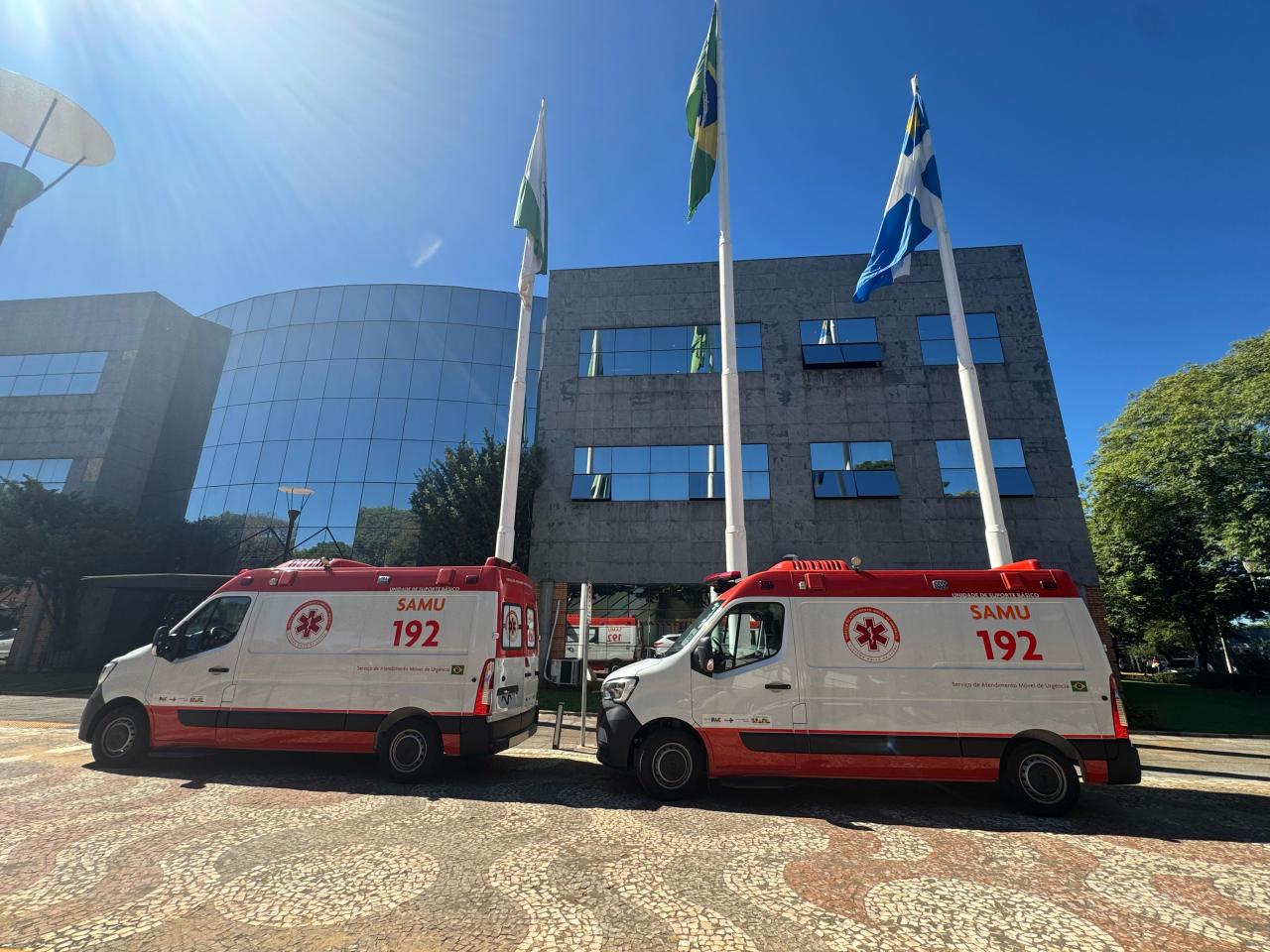 Base do SAMU em Santa Helena recebe duas novas ambulâncias com tecnologia atualizada