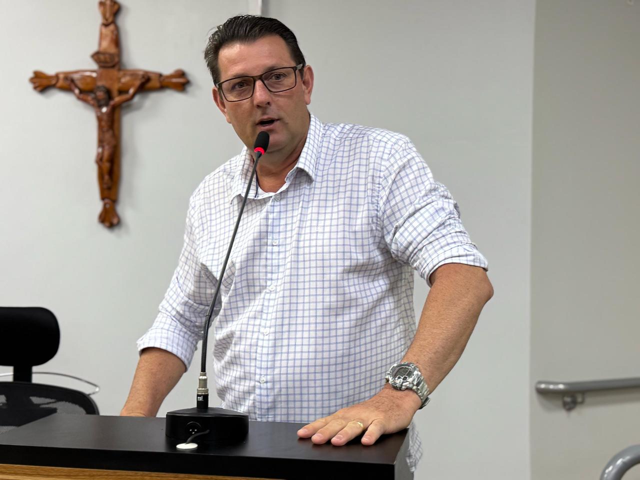 “Eu não vou servir de escada e estou decepcionado” diz vereador Paulão sobre gestão Dinho e Fabricia