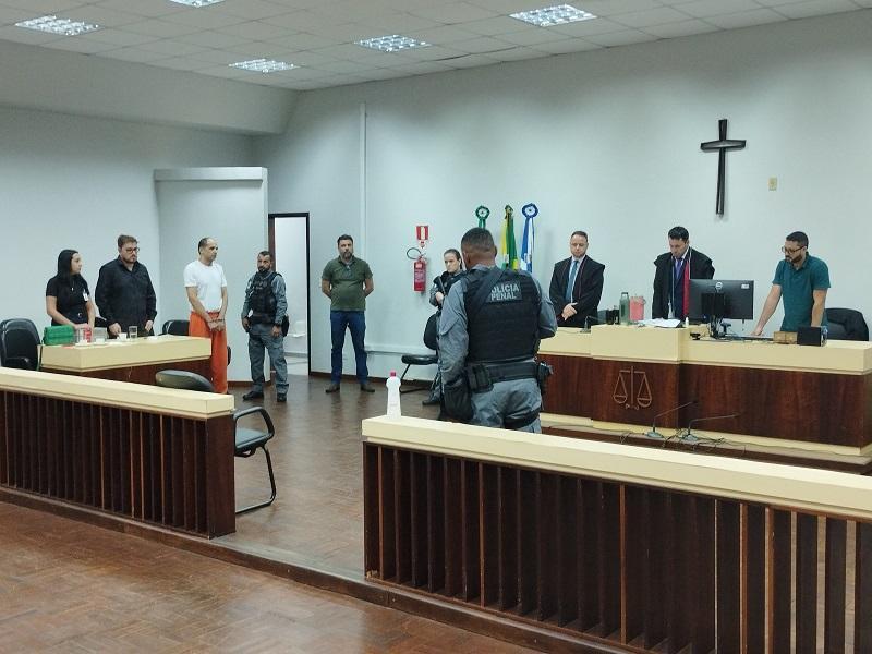 Réu é absolvido em júri popular em Santa Helena por chacina em São José das Palmeiras